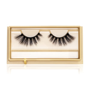 Cindy Magnetic Eyelashes And Eyeliner Mirror Kit